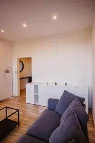 Central And Cozy In Brussels - Image 3