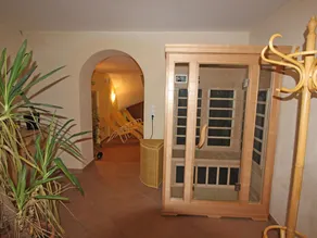 Quaint Apartment in Längenfeld with Sauna - Image 4