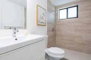 Bay Harbor Unit 3 Lovely 2 Bed 1 Bath Apartment - Image 3