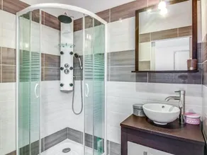 Apartment P'ty Huit - Image 2