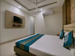 Hotel King Palace by OYO Rooms - Image 3