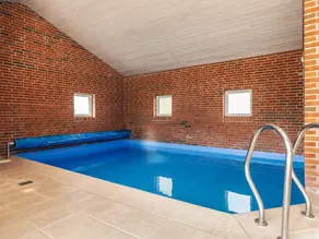4 Bedroom Accommodation in Asperup - Image 3