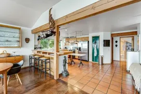 The Artists Beachhouse - Image 5