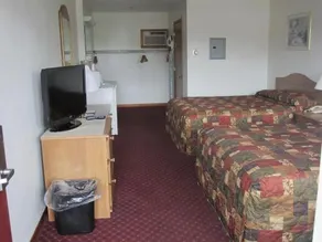 Bishop's Motel - Image 2