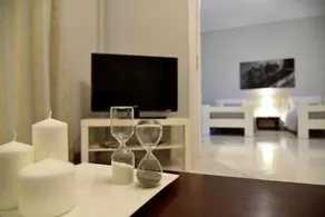 Daphne's Apartment - Image 2
