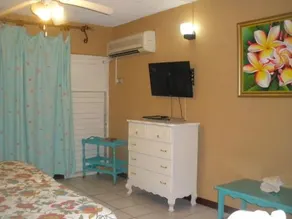 Villa Criss at Chrisanns - Image 2