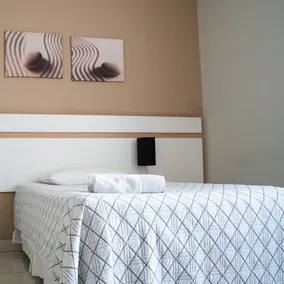 Monza Comfort Hotel - Image 2