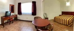 Hotel Roma - Image 2