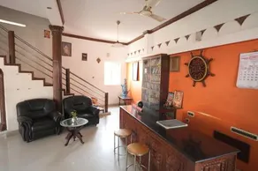 Hotel Sunrise - Image 5