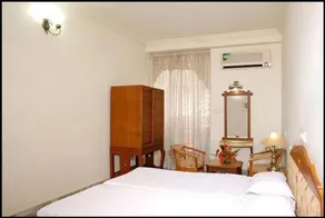 Hotel Cee Cee Tower - Image 4