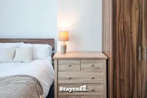 Central & Bright 1br Apt W Great Transport Links - Image 3