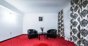 Hotel Blue Night - Image 4