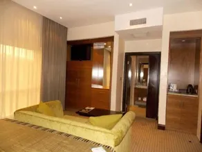 BON Hotel Grand Towers - Image 2