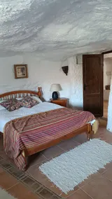 Serenity in Freila - Spacious 5 Bedroom House - Image 3