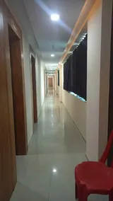 Hotel Dreamland Chandkheda - Image 5