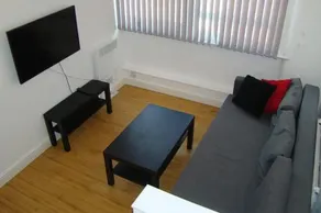 Corporation Street Apartment - Image 2