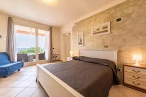 Residence Il Fiore del Garda - Image 3