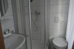 Gasthof Hotel Löwen - Image 5