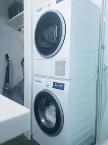 Zurich Suite your home away from home with washer dryer and lots of space - Image 2
