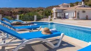 Villa Meretseger AlmogÃ­a by Ruralidays - Image 4