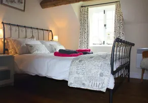 Pet Friendly - Country Cottage - 2 Guests Retreat - Image 5