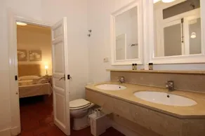 Apartamento Alfonso Xii 22 - Image 2