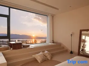 Shiguang · Weiyang | HYLLA Villa Sea View Designer Resort Homestay - Image 4