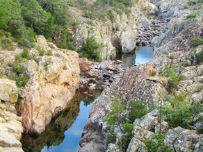 Appartement de 2 chambres a L'Ile Rousse avec magnifique vue sur la montagne jardin clos et WiFi - Image 3