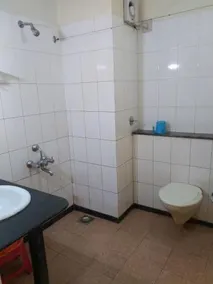 Kamat Executive Inn - Image 3