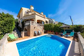 Family Holiday villa with private pool in front the sea in Alcudia, Aucanada - Image 2