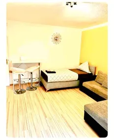Lister platz Apartment - Image 4