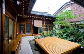 Friends House - Image 1