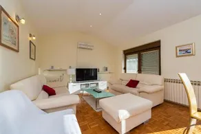Vila Luna Apartments - Image 3