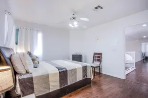 Red Rock Vacation Villa - Image 5