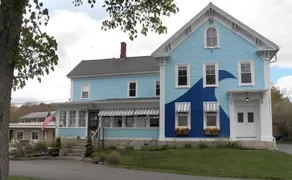 Coast Village Inn and Cottages - Image 2