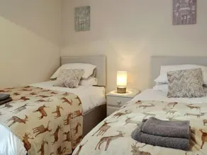 Deer Lodge - Image 3