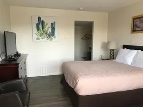 Value Lodge Motel - Image 2