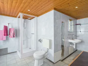 Spacious Holiday Home near Ski Area in Leogang - Image 4