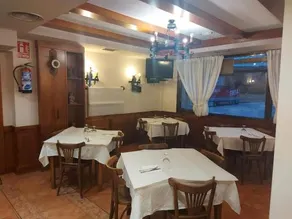 Hostal Linares - Image 2