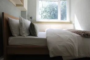 Leeds Urban Retreat - Modern 2 bed Apartment - Image 3