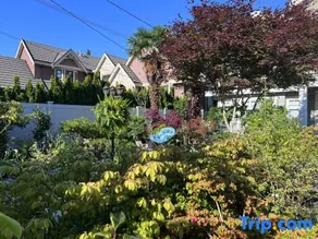 Vancouver Garden Hotel - Image 3