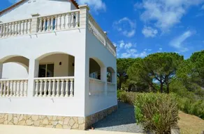 Tree House Villa - Image 4