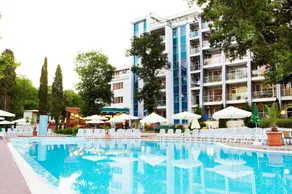Green Park Hotel - Image 2