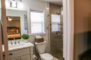 Adorable 3 Bedroom 2 Bath Home - Image 4