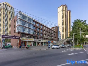 Yuelan Hotel (Lanzhou West Passenger Station Huanghe Tower) - Image 1
