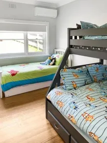 Coastal Charm Dog Friendly home by Custom Bnb Hosting - Image 4