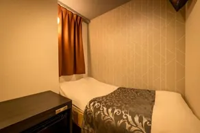 Hotel Peace - Image 2