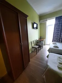 Delta Hotel - Image 2