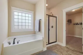 Spacious 3BR Condo in Ocean Springs - Image 2