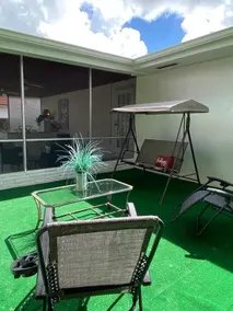 Modern Home - Image 5
